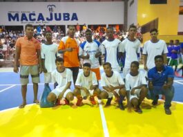 Campeonato masculino e feminino de futsal sub 17 abrilhantou a noite deste sábado em Macajuba
