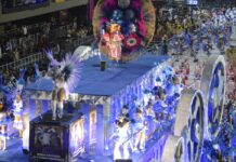 Morre menina imprensada por carro alegórico no Rio