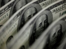Dólar sobe e fecha o dia cotado R$ 5,07; alta acumulada é de 2,63%