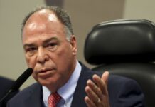 Relator diz que preço da gasolina pode cair até R$ 1,65 por litro