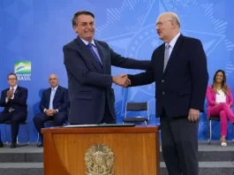 Bolsonaro pede que STF suspenda decisão de Moraes sobre caso Milton Ribeiro