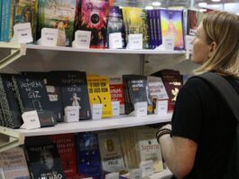Dia do Escritor: escritores independentes dão diversidade ao cenário