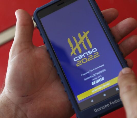 IBGE lança novo concurso com 15 mil vagas para recenseador em todo Brasil e salários de até R$ 2.100,00; saiba como se inscrever