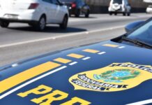 Batida entre bicicleta e carreta na BR-324 resulta em uma vítima fatal