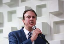 Piso nacional dos professores sobe para R$ 4.420,55