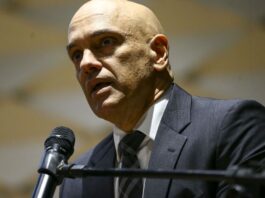 Moraes abre inquérito contra governador e ex-secretário do DF