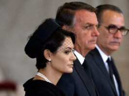 Governo Bolsonaro tentou trazer ilegalmente para o Brasil R$ 16,5 mi em joias para Michelle, veja;