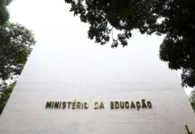 MEC estuda retomar programa voltado para profissionais da educação
