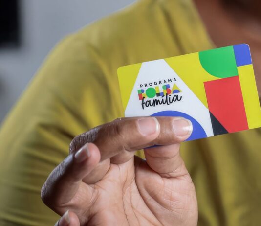 Caixa começa a pagar parcela do Bolsa Família de outubro