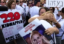 Catar busca acordo entre Hamas e Israel para libertar 50 reféns israelenses e estabelecer cessar-fogo de 3 dias