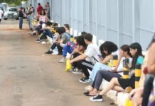 Começar pela redação é melhor no Enem? Veja o que professores dizem