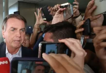 Moraes nega pedido de Bolsonaro para adiar depoimento à PF