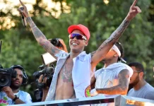 Cantor e ex-deputado federal Igor Kannário é condenado a pagar R$ 1 milhão a antiga produtora por quebra de contrato