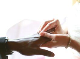 Licença casamento: entenda como funciona e quantos dias tirar