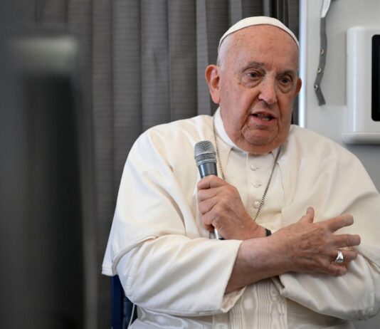 Papa Francisco morre aos 88 anos