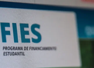 Desenrola Fies registra R$ 1 bilhão renegociados em apenas um dia Desenrola Fies registra R$ 1 bilhão renegociados em apenas um dia
