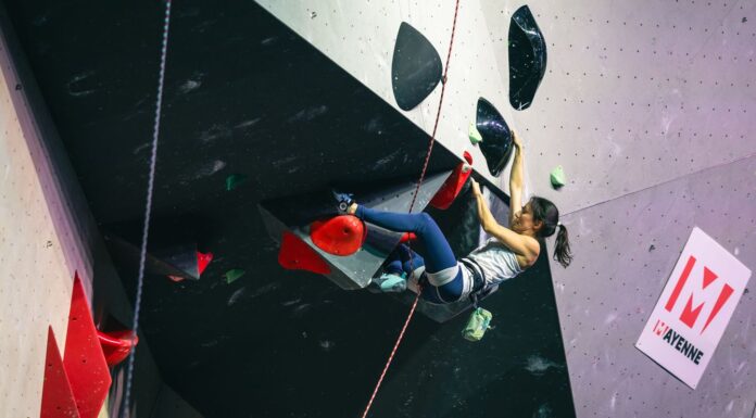 Marina Dias vence etapa da Copa do Mundo de paraescalada nos EUA Marina Dias vence etapa da Copa do Mundo de paraescalada nos EUA