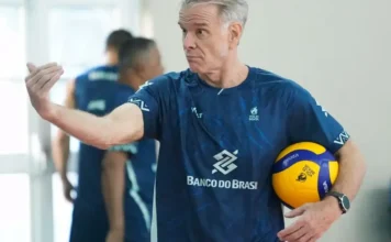 Bernardinho anuncia os inscritos do Brasil na Liga das Nações de Vôlei Bernardinho anuncia os inscritos do Brasil na Liga das Nações de Vôlei