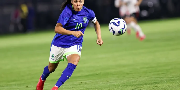 Marta volta à seleção feminina para 2 amistosos contra EUA Marta volta à seleção feminina para 2 amistosos contra EUA no Brasil
