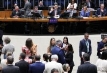 Congresso derruba quatro vetos da Presidência da República à LDO 2026 Congresso derruba quatro vetos da Presidência da República à LDO 2026
