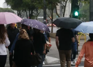 Fim de semana será marcado por temporais em áreas do Sul e do Sudeste Fim de semana será marcado por temporais em áreas do Sul e do Sudeste