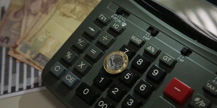 IPCA-15 fica em 0,62% em maio, segundo IBGE IPCA-15 fica em 0,62% em maio, segundo IBGE