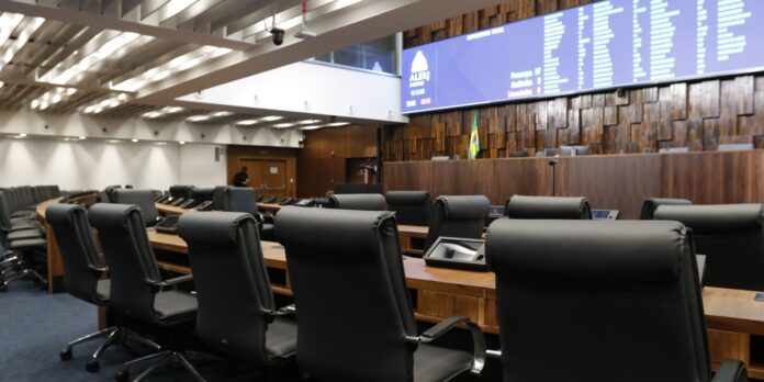 Alerj quer investigação sobre morte de pedreiros em ação da PM no Rio