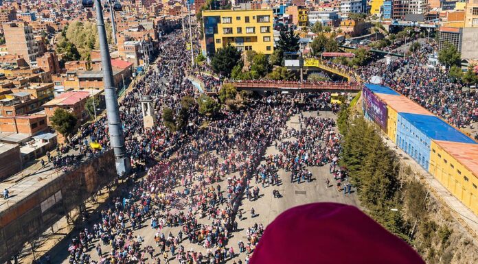 Bolívia registra 23 bloqueios e marchas antigoverno chegam a La Paz