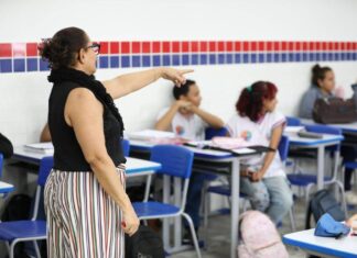 Governo Da Bahia Inicia Pagamento De Correção Salarial Do Magistério