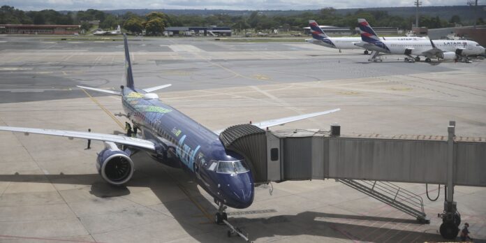 aeroporto_internacional_de_brasilia1912223003.jpg