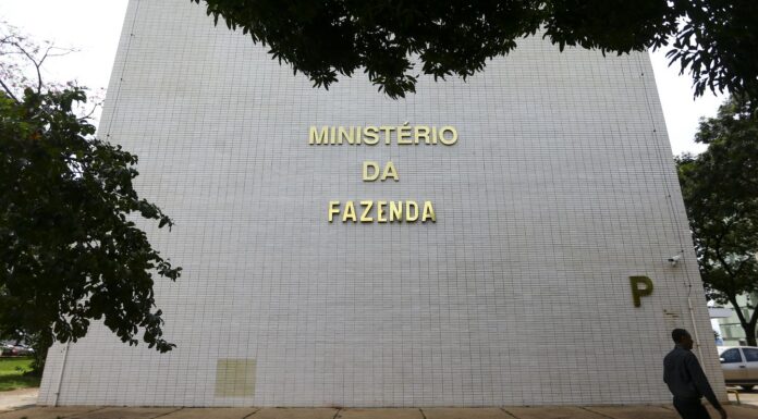 Fazenda alerta sobre falso site do Novo Desenrola