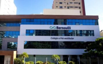 Justiça Determina Que Colégio Bernoulli Aceite Reutilização De Material Didático
