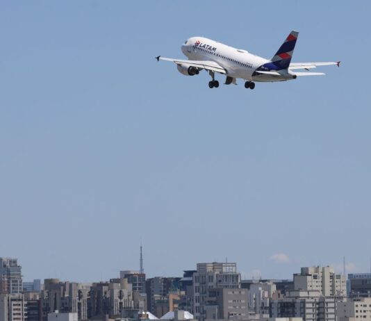 Petrobras reduz preço do querosene de aviação em 14,2%