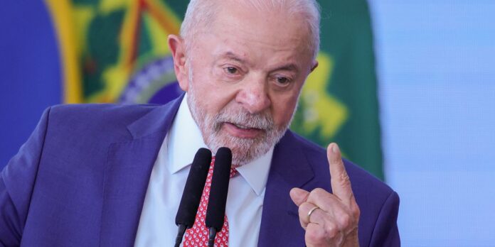 Lula associa filhos de Bolsonaro a novo anúncio de tarifaço Lula associa filhos de Bolsonaro a novo anúncio de tarifaço dos EUA