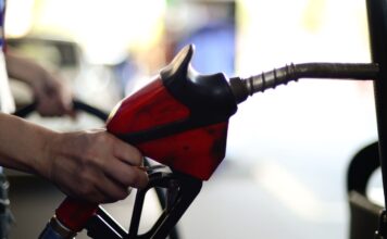 Governo federal dá subsídio para garantir o preço do diesel Governo federal dá subsídio para garantir o preço do diesel