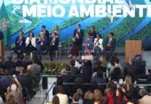 Lula assina medidas para fortalecer proteção ambiental no Brasil Lula assina medidas para fortalecer proteção ambiental no Brasil