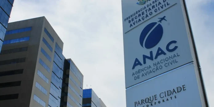 ANAC retoma 100% das ações de fiscalização e certificação ANAC retoma 100% das ações de fiscalização e certificação