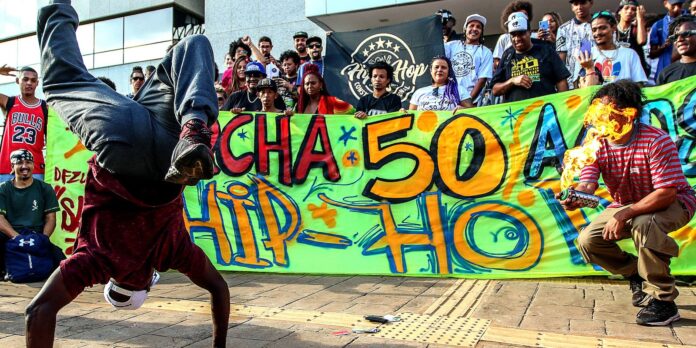MCs, breaking e slams: Hip-Hop entra no currículo escolar MCs, breaking e slams: Hip-Hop entra no currículo escolar