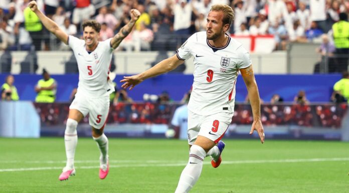 Inglaterra e Gana disputam liderança do Grupo L;veja jogos desta terça na Copa Harry Kane sobra em campo e Inglaterra bate Croácia por 4 a 2 na Copa