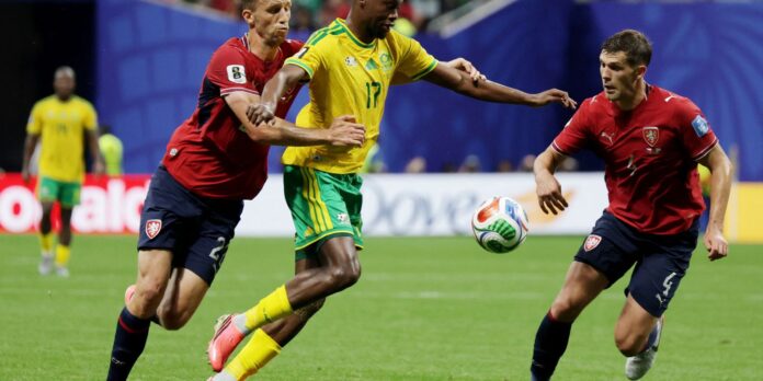 África do Sul sofre gol aos 6 min, reage e África do Sul sofre gol aos 6 min, reage e empata com República Tcheca