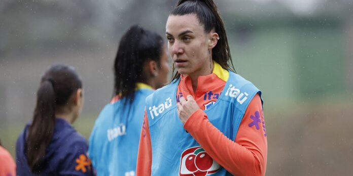 Cruzeiro feminino chega a sete desfalques pela mesma lesão Cruzeiro feminino chega a sete desfalques pela mesma lesão