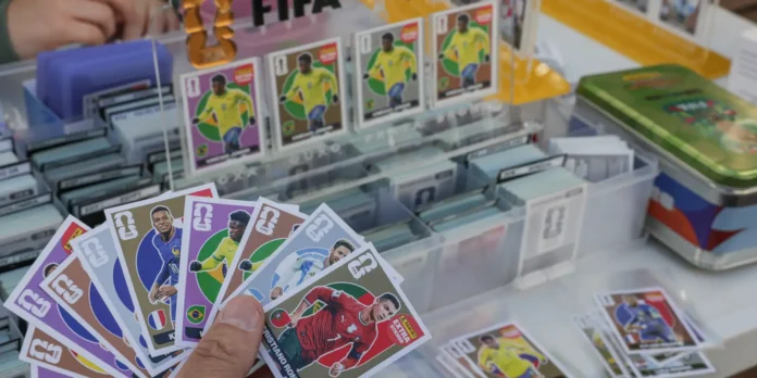 Troca de figurinhas pode atenuar alto custo do álbum da Troca de figurinhas pode atenuar alto custo do álbum da Copa do Mundo