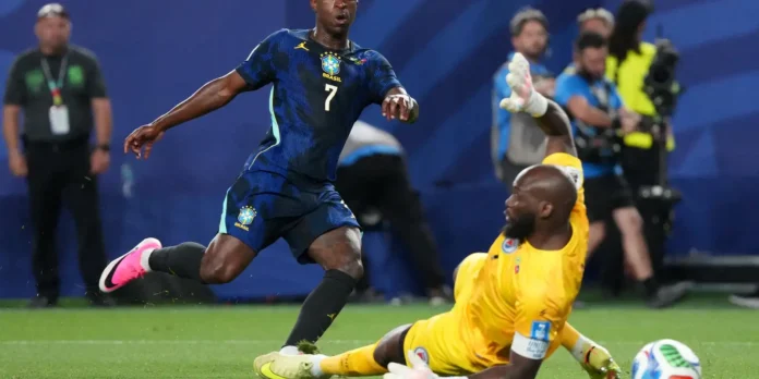 Brasil vence Haiti e lidera grupo na Copa do Mundo Brasil vence Haiti e lidera grupo na Copa do Mundo