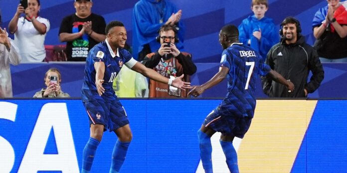 Depois de chuva e pausa, França de Mbappé não dá Depois de chuva e pausa, França de Mbappé não dá chances ao Iraque
