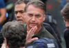 Jair Bolsonaro presta depoimento sobre arma de fogo apreendida no DF Jair Bolsonaro presta depoimento sobre arma de fogo apreendida no DF