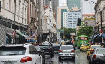 RJ: Maioria dos veículos roubados está em áreas controladas pelo crime RJ: Maioria dos veículos roubados está em áreas controladas pelo crime