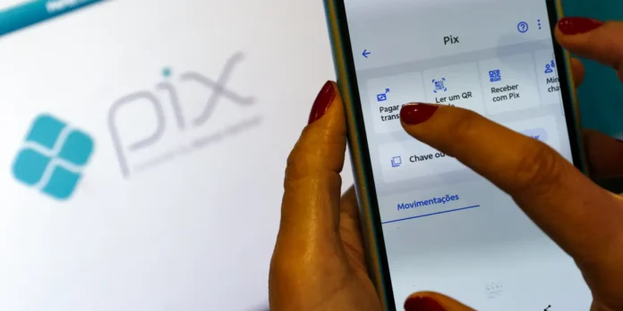 Celular responde por 80% das transações bancárias feitas no país