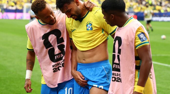 Lucas Paquetá tem lesão na coxa confirmada, sem previsão de retorno Lucas Paquetá tem lesão na coxa confirmada, sem previsão de retorno