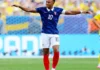 Com dois gols de Mbappé, França despacha Suécia e avança às oitavas Com dois gols de Mbappé, França despacha Suécia e avança às oitavas