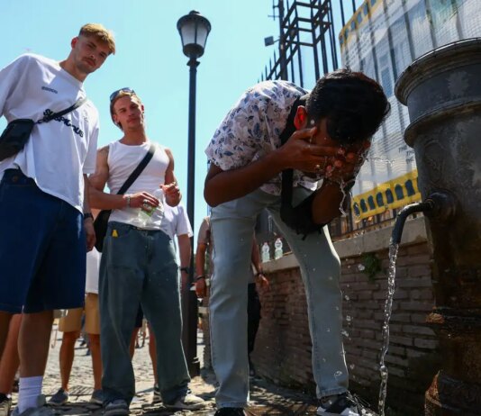 França: 40 pessoas morrem afogadas em meio a onda de calor